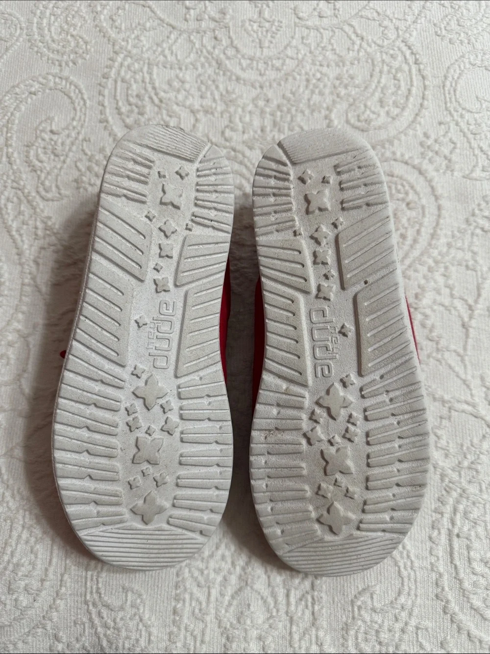 Hey Dude Girls Size 1 Youth Red Canvas Slip-On Sneakers